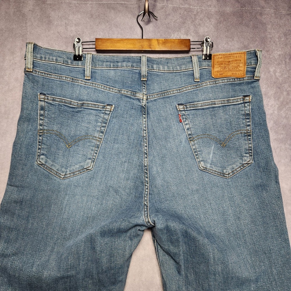 Levis Premium 541 Athletic Taper Jeans Mens 44x32 Light Wash Blue‎ Premium